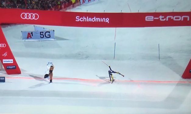 Une streakeuse fait le show à Schladming