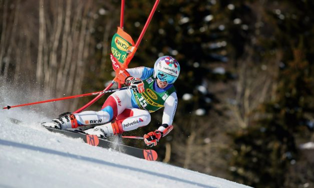 Michelle Gisin, au pied du podium, confirme à Courchevel