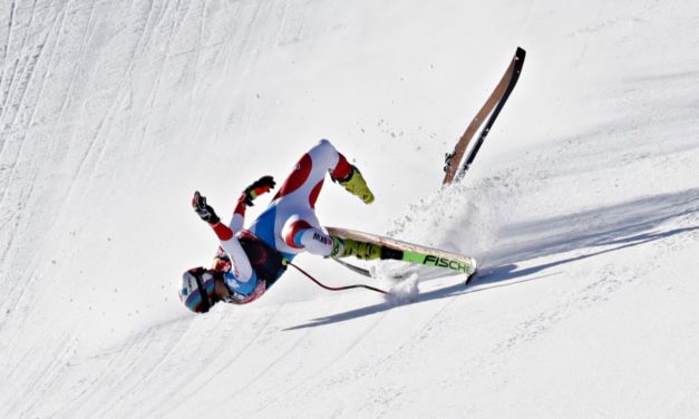 Multiples blessures pour Urs Kryenbühl à Kitzbühel