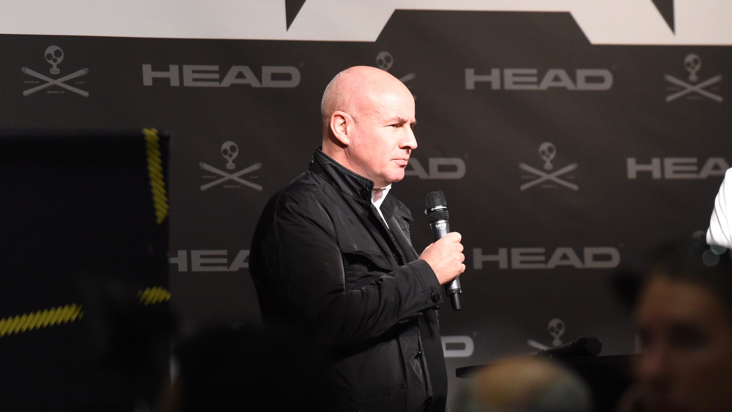 Johan Eliasch à la présidence de la FIS