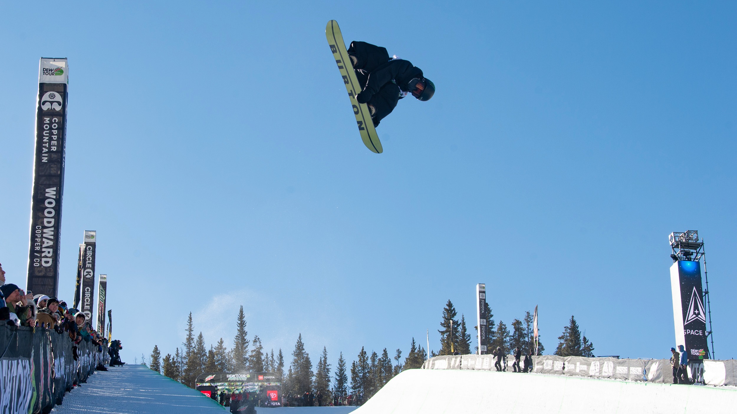 Ayumu Hirano écrit l'histoire