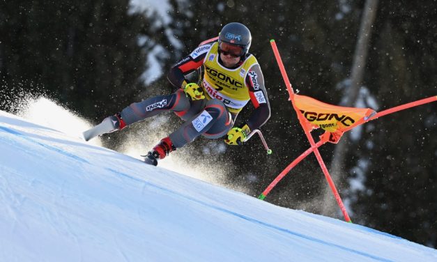 Kilde intouchable sur la Stelvio, Odermatt en retrait