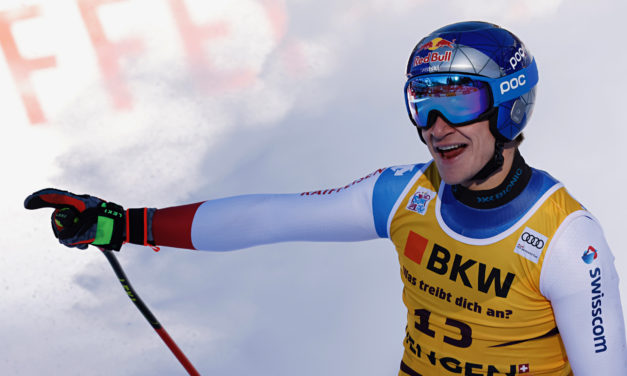 Marco Odermatt et Beat Feuz rayonnent à Wengen