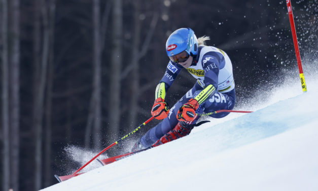 Mikaela Shiffrin rejoint Lindsey Vonn dans l’histoire