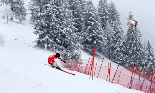 Livio Simonet sur le podium continental à Val Cenis