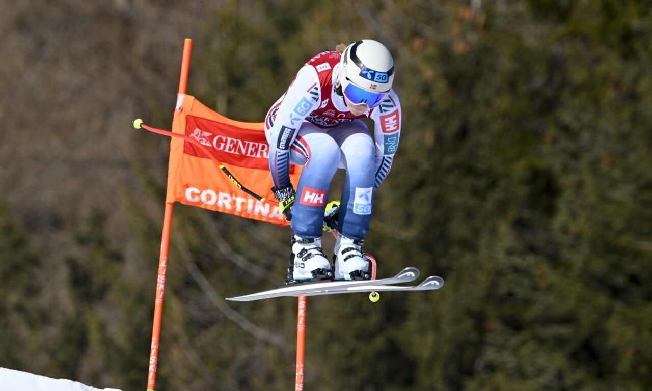 Ragnhild Mowinckel olympienne sur la Tofana