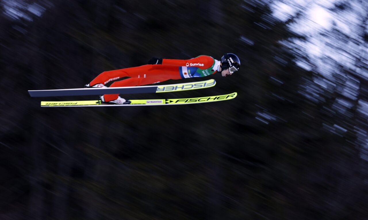 Gregor Deschwanden s’envole à Kulm, Stefan Kraft triomphe