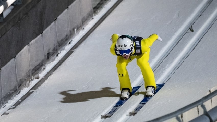 Timi Zajc récidive en vol à ski à Oberstdorf