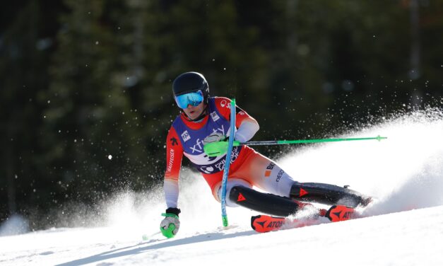 Revivez le premier slalom de Kläppen
