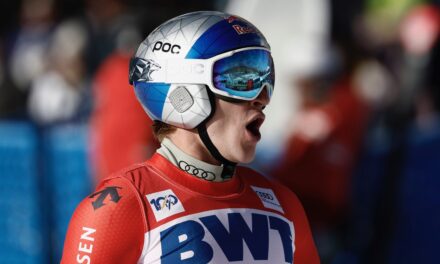 Marco Odermatt roule sur le super-G de Beaver Creek