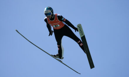 Michael Hayböck rangera ses skis à la fin de la saison