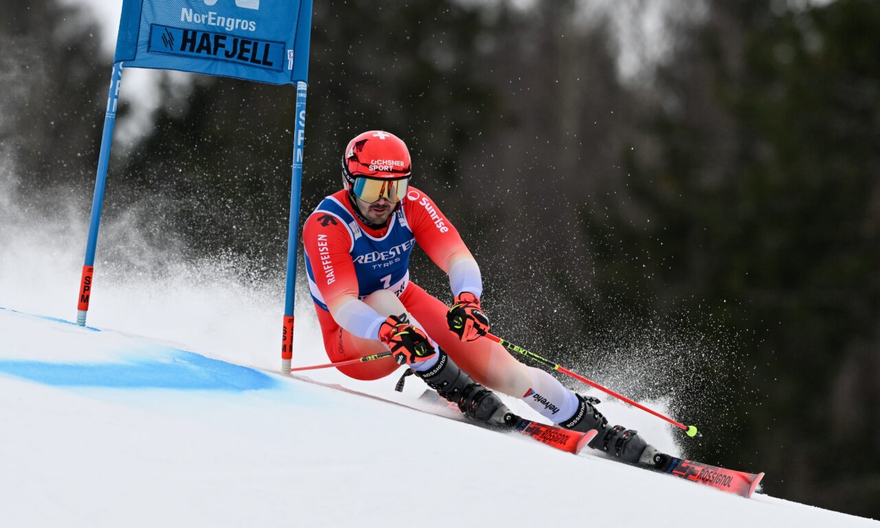 Incroyable triplé suisse en géant, Marco Odermatt s’assure le Globe