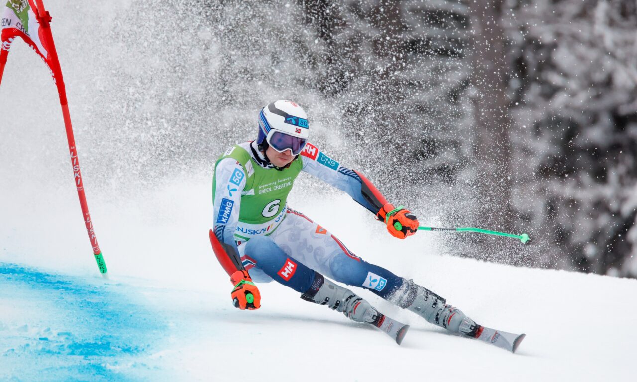 Henrik Kristoffersen frustre le Brésil et le roi Marco Odermatt