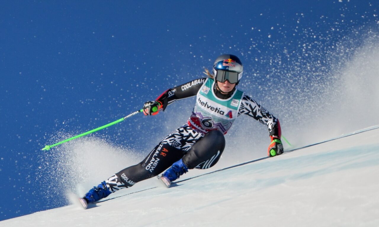 Alice Robinson domine aussi en super-G