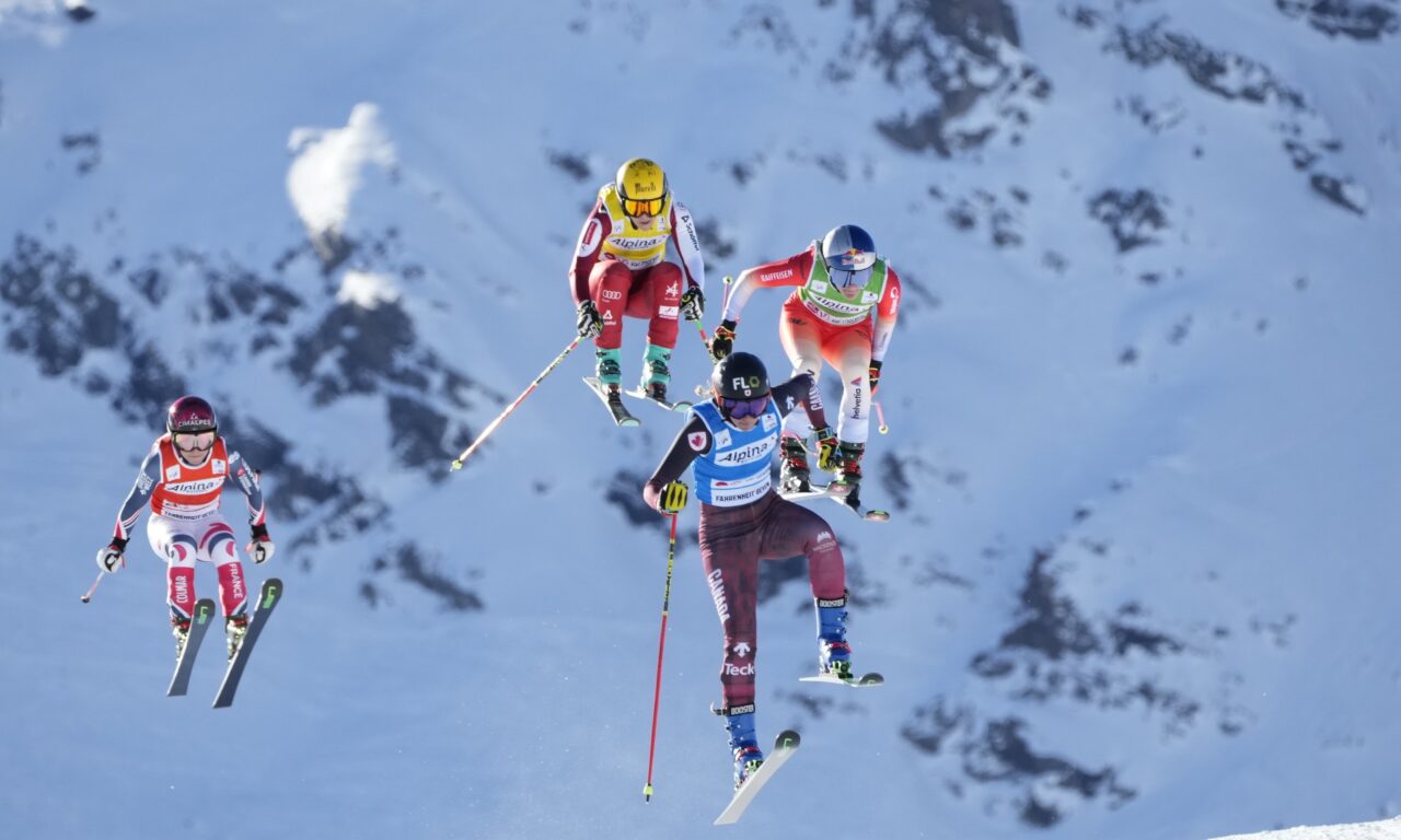 Fanny Smith sur le podium à Val Thorens