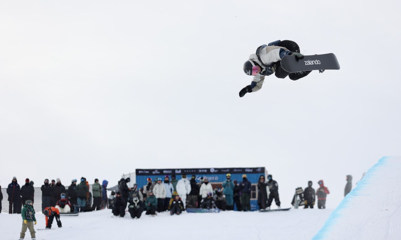 Les snowboardeurs suisses créent la sensation au Canada