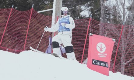 Le « King » Mikaël Kingsbury dans le « club des 100 »