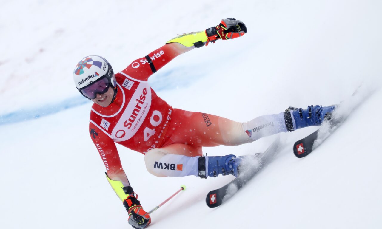 Lenz Hächler s&rsquo;offre un premier podium de descente