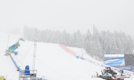 Le premier entraînement de la descente dames déjà à la trappe