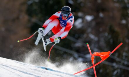 Franjo von Allmen s&rsquo;offre l&rsquo;or et gâche la fête italienne