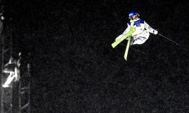 Eileen Gu s&rsquo;envole vers l&rsquo;or et les livres d&rsquo;histoire