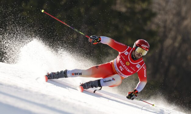 Lucas Pinheiro Braathen ravit la victoire à Loïc Meillard