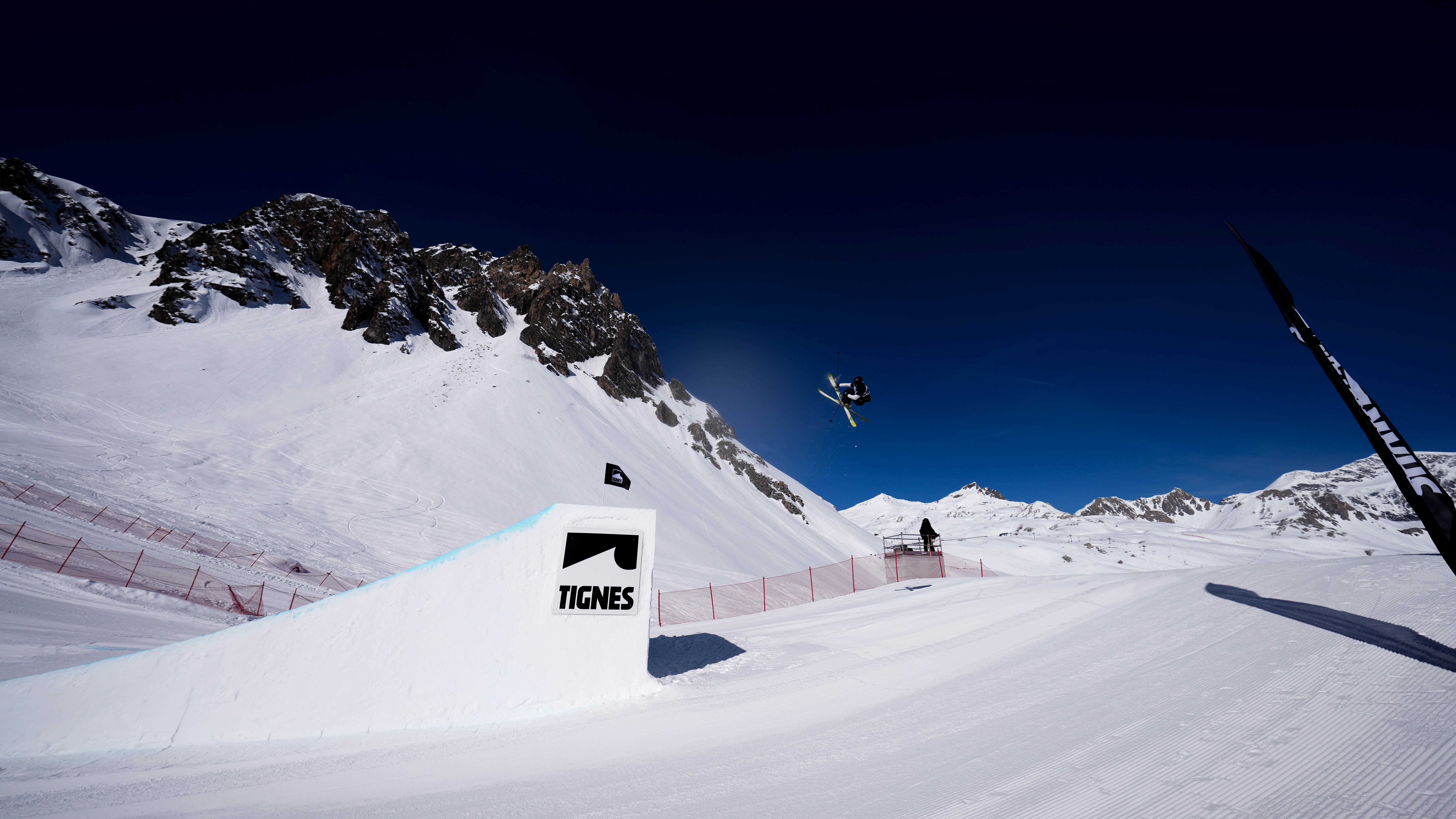 Andri Ragettli et les Suisses manquent le podium à Tignes